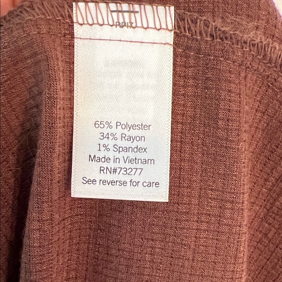 Elegant Brown Maxi Skirt With Slit - Picture 11 of 11